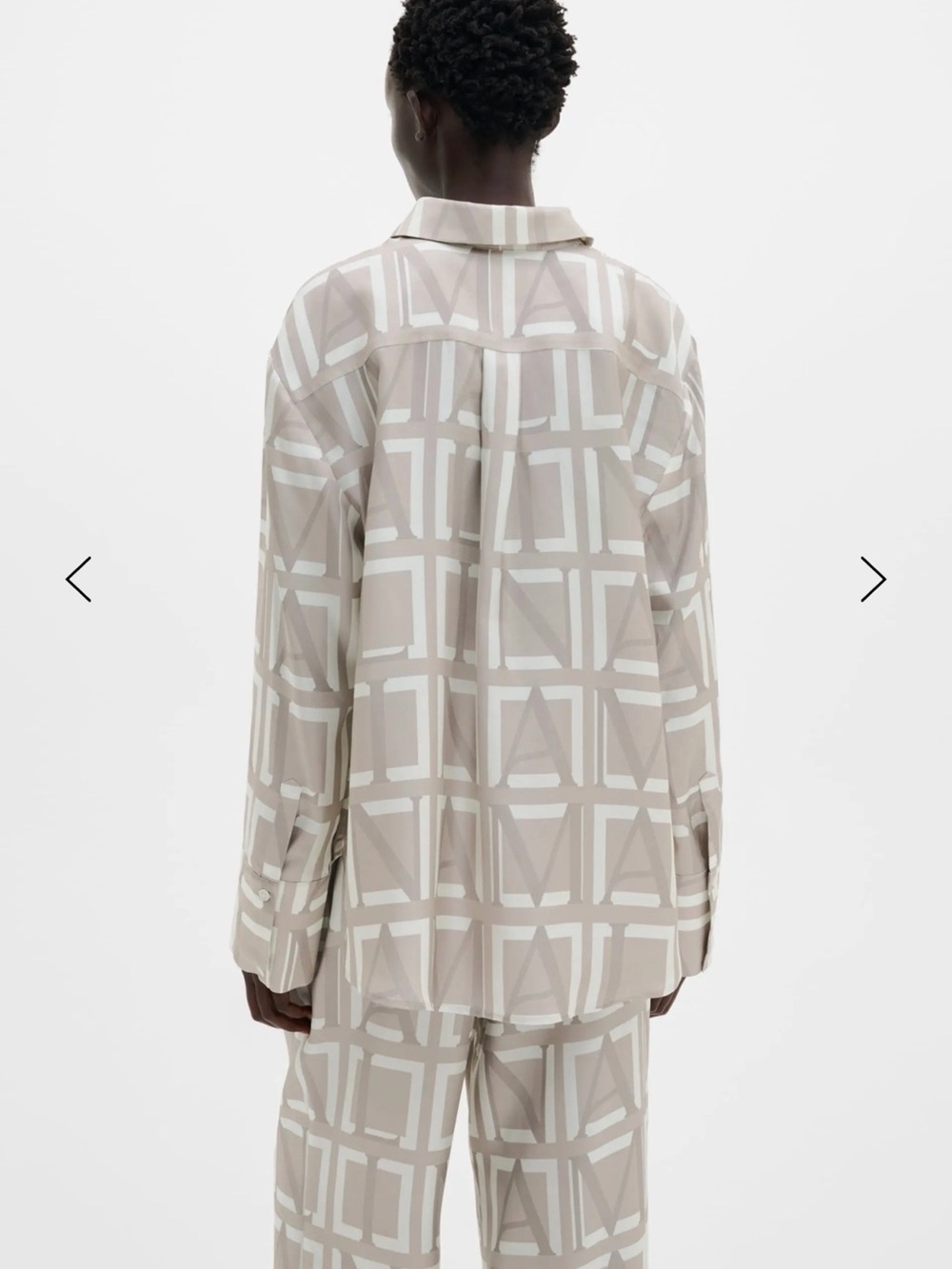 By Malina Geometric Print Button-Up Shirt in Beige gray & White size L NWT - Picture 4 of 5